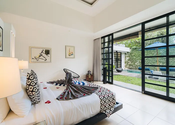 Luxury 3br With Pool, Billiards, & Sound In Umalas * Canggu