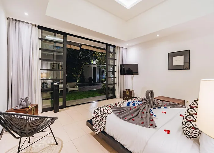 Villa Luxury 3br With Pool, Billiards, & Sound In Umalas