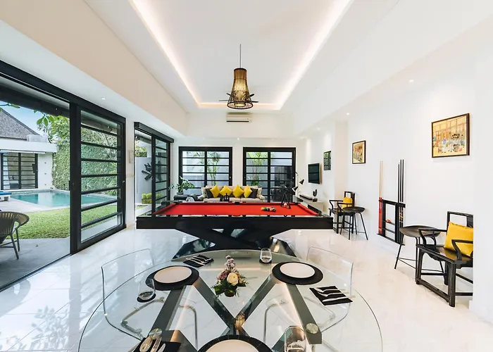 Luxury 3br With Pool, Billiards, & Sound In Umalas Villa Canggu